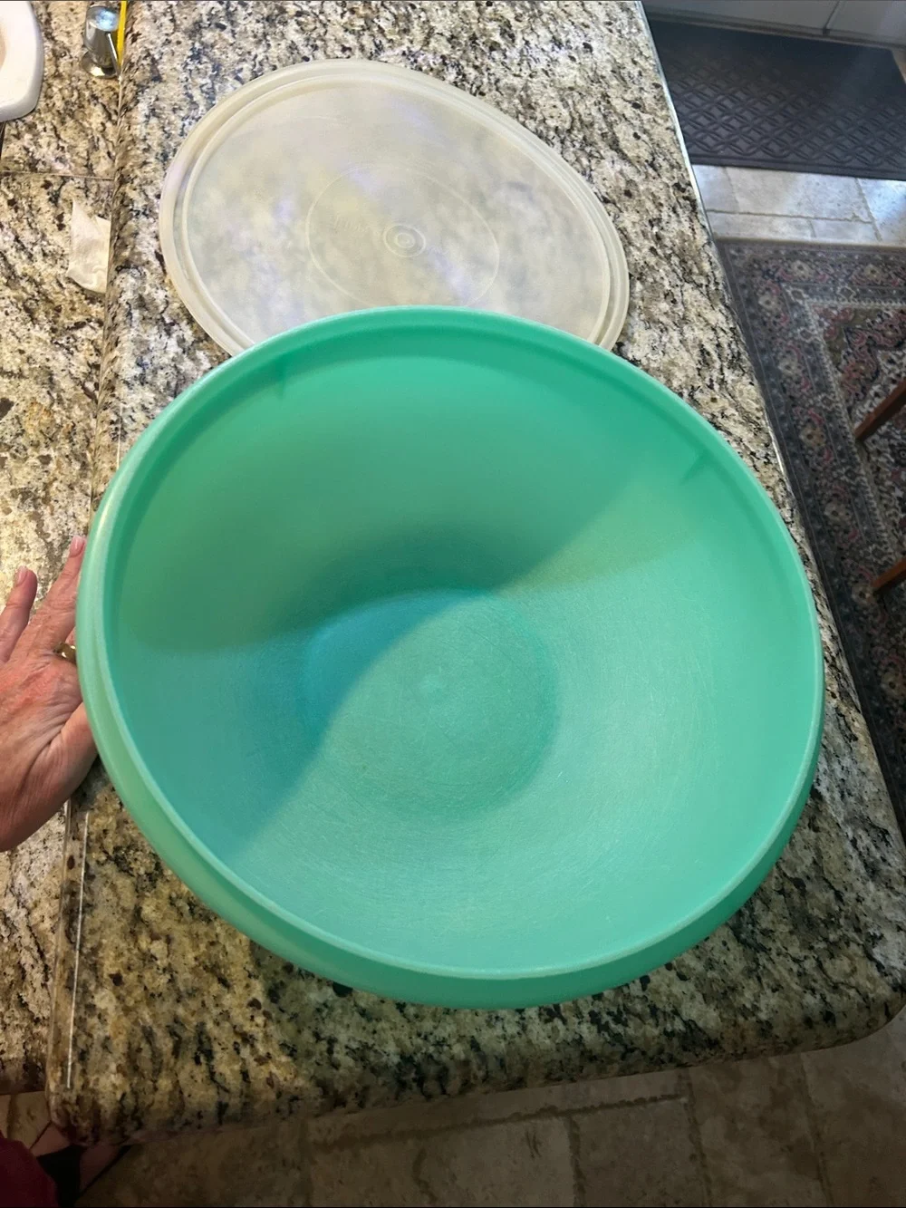 Tupperware durable mint